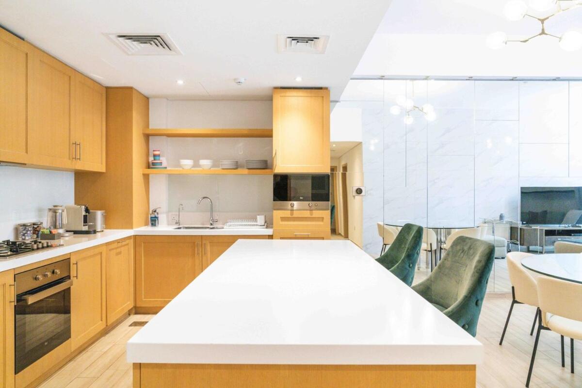 Cozy Chic 2br - Pool, Gym Access - Belgravia 1 Jvc